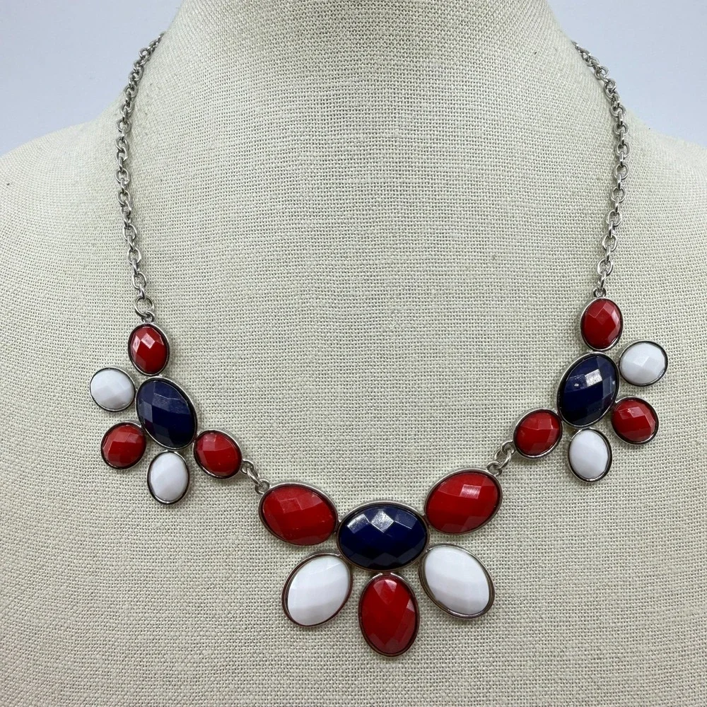 Charming Charlie Red White Blue Faceted Stone Bib Necklace Silver Tone Patriotic